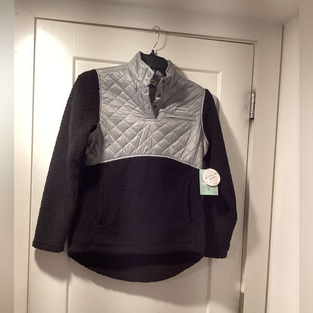NWT‎ Magellan Outdoors Size XS Mixed Media Pullover Sweatshirt